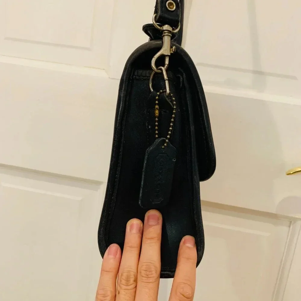Women's Vintage Coach Should Bag Cross body Bag